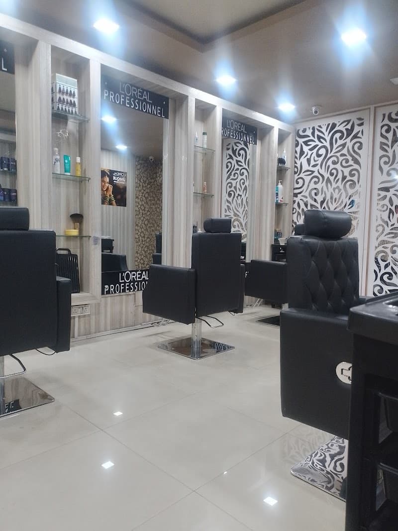 Unique L'oreal professional family salon