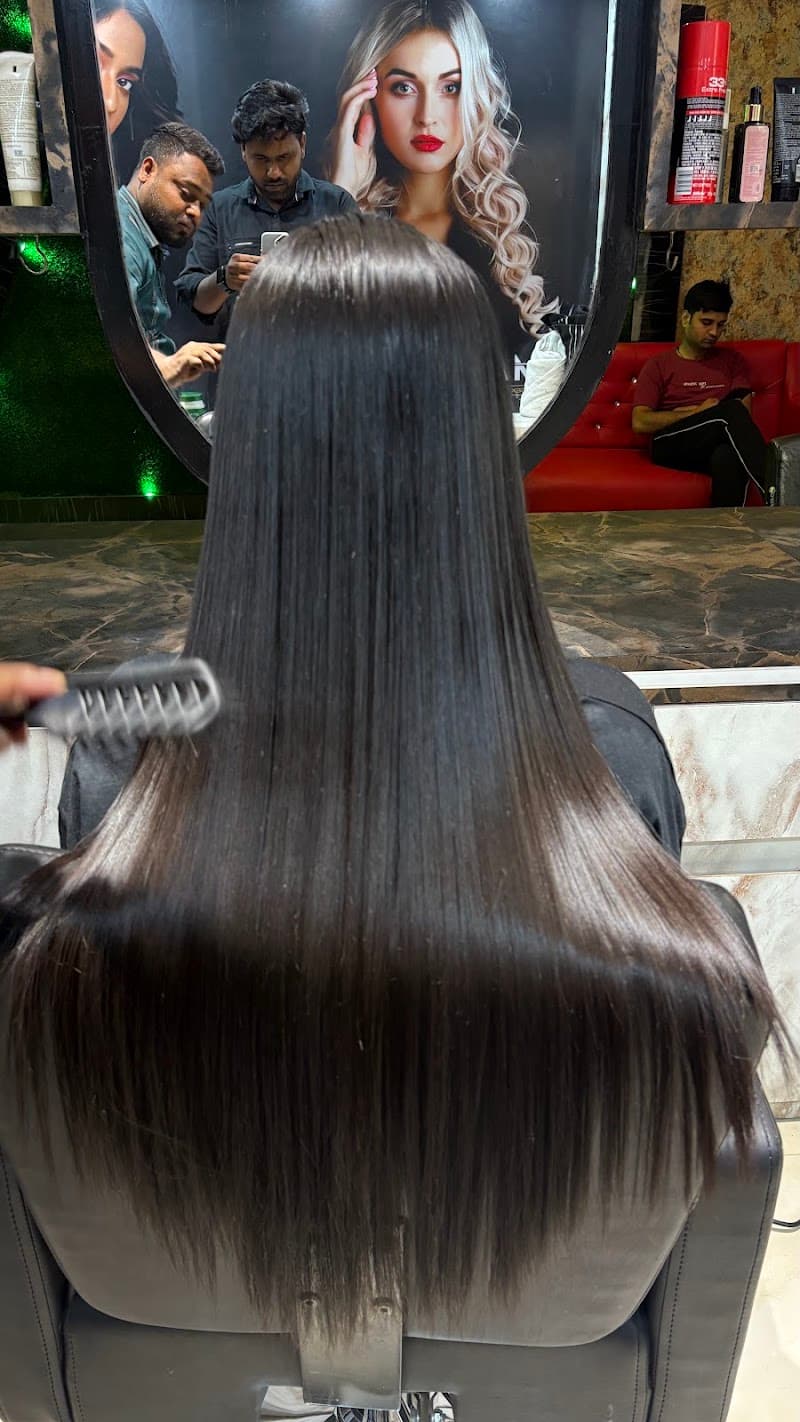 Omar Salon & Spa Sakchi