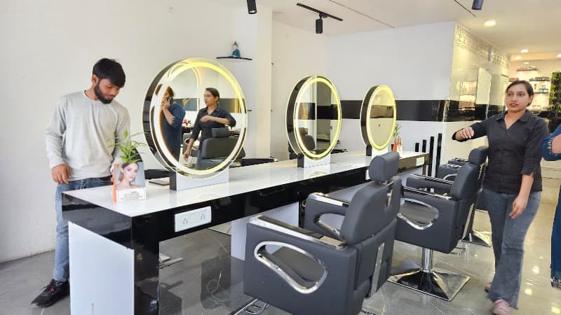 Ib Salon