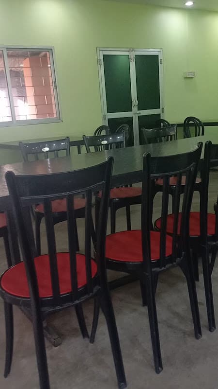 Chacha Bhatija Hotel Family Restaurant